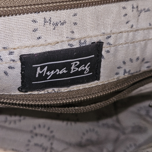 Myra Bag Western Cow Hide Front Pocket Leather Messenger Crossbody Bag - Picture 5 of 13